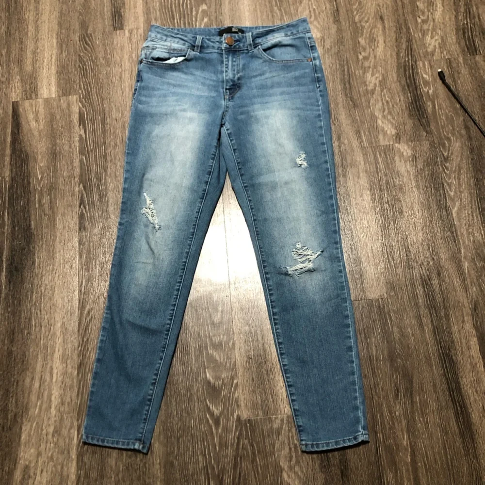 1822 Denim Distressed Mid-Rise Skinny Jeans – Size 8